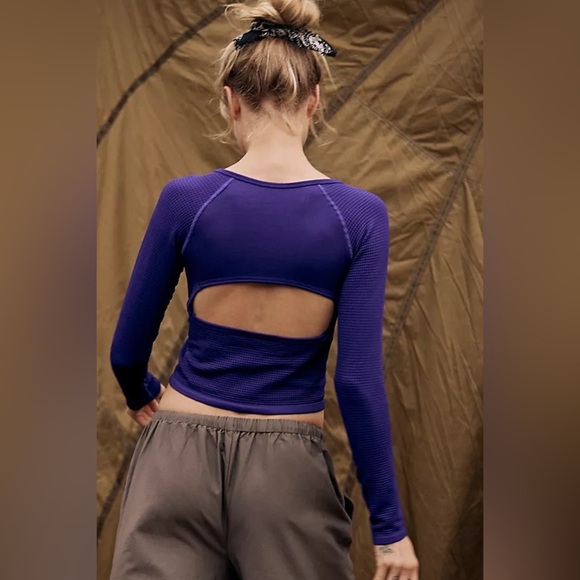 FP Movement Bail Out Long Sleeve Layer in Dark Amethyst. Size M-L. NWT! - Picture 3 of 4